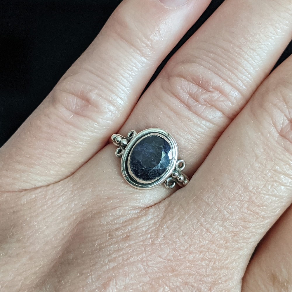 SOLD! Natural Blue Sapphire, 925 Silver ring, size 8 - Picture 9 of 10